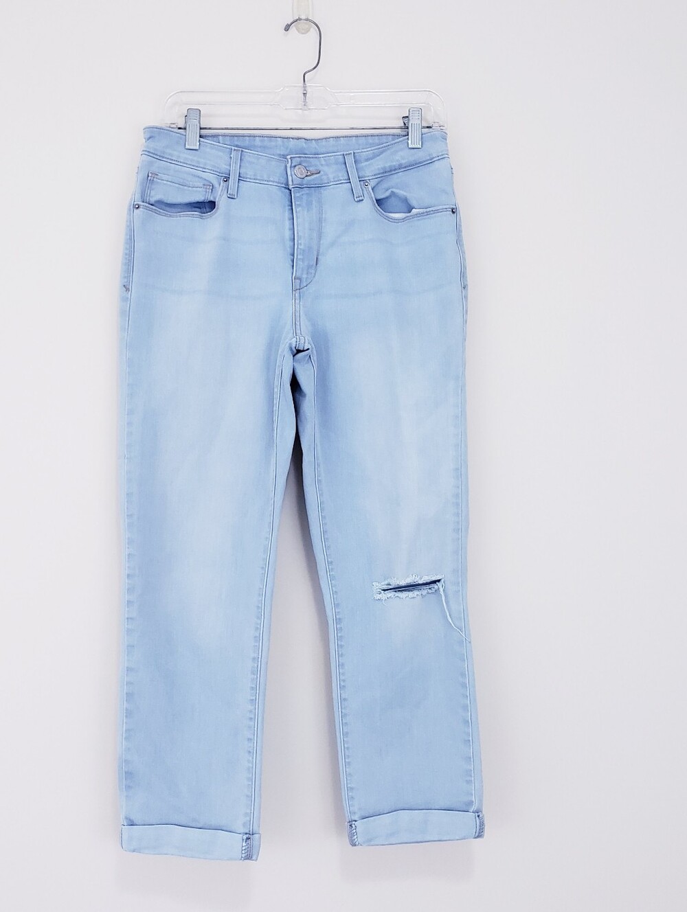 Levi's Cropped Boyfriend Jeans Cuffed Size 30 Light Wash Distressed Ripped Knee